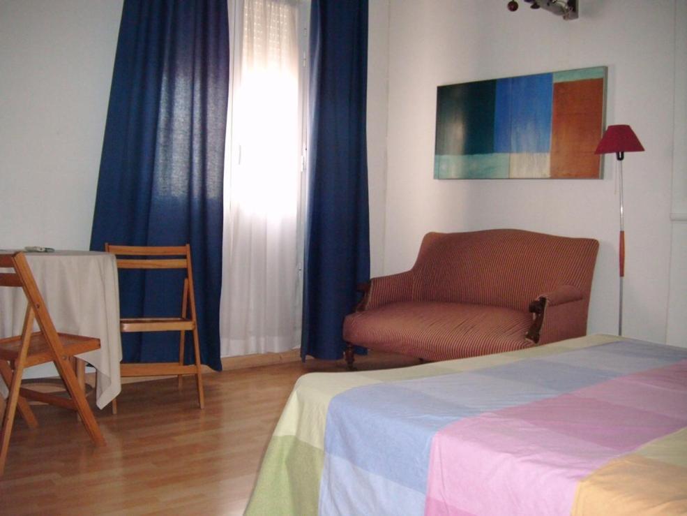 Puerta Del Sol Rooms Μαδρίτη Δωμάτιο φωτογραφία