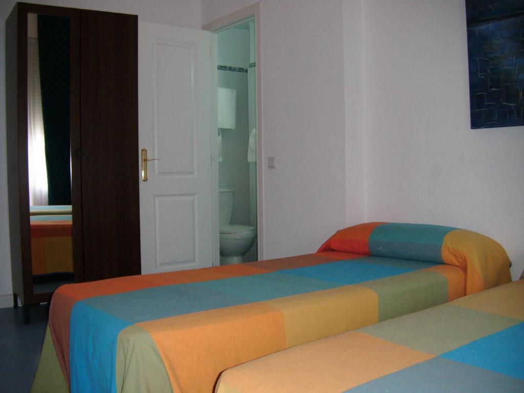 Puerta Del Sol Rooms Μαδρίτη Δωμάτιο φωτογραφία